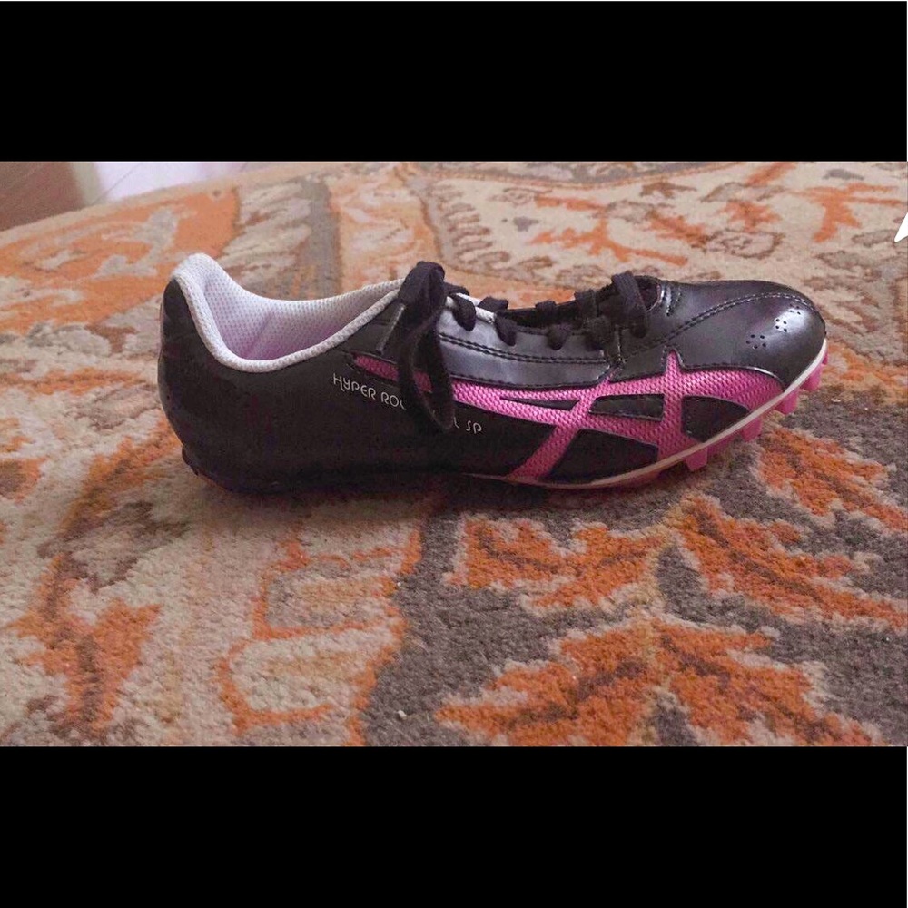 Track spikes